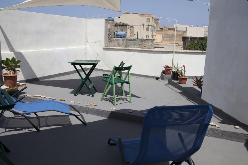 Area 12 Bb Bed and Breakfast Trapani Exteriör bild